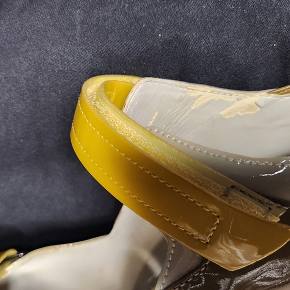 Aldo Patent Leather Heels - Picture 7 of 8